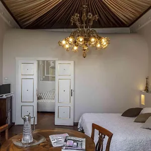 Bed & Breakfast La Dimora Dei Monaci Siena